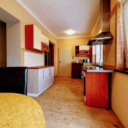 Cechovka Apartment Breclav ภายนอก รูปภาพ