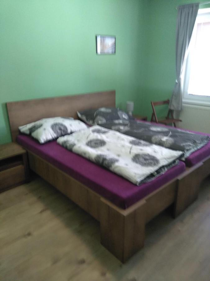 Cechovka Apartment Breclav ภายนอก รูปภาพ
