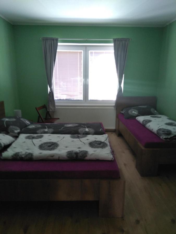 Cechovka Apartment Breclav ภายนอก รูปภาพ
