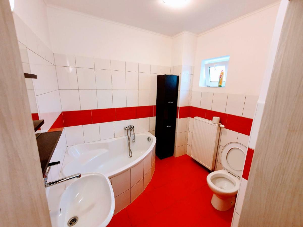 Cechovka Apartment Breclav ภายนอก รูปภาพ